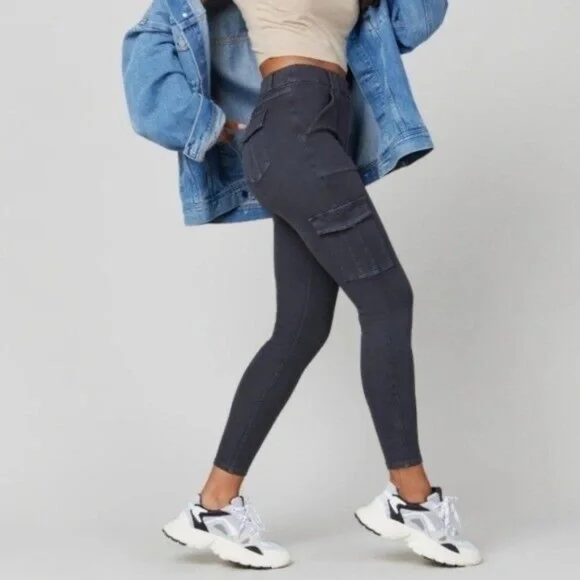 SPANX Black Ankle Cargo Leggings - Picture 13 of 16